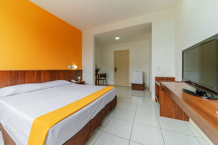 Room 10 of 52