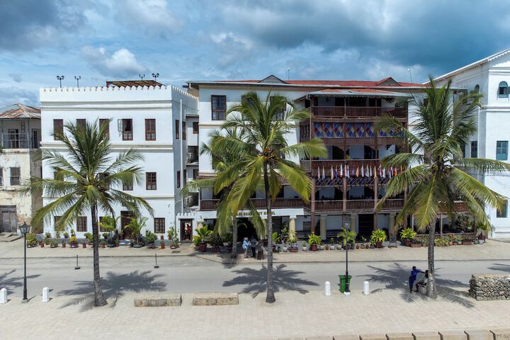 Hotel 138 of 143