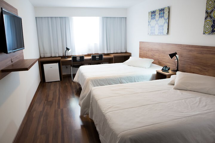 Room 8 of 70