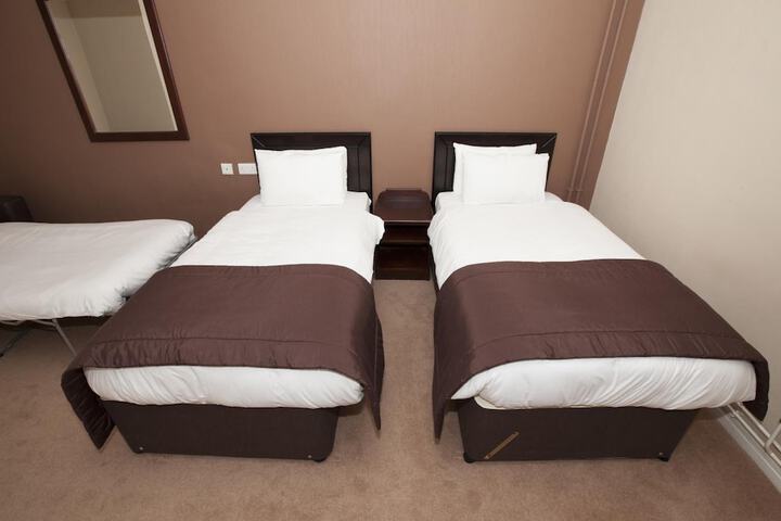 Room 18 of 39