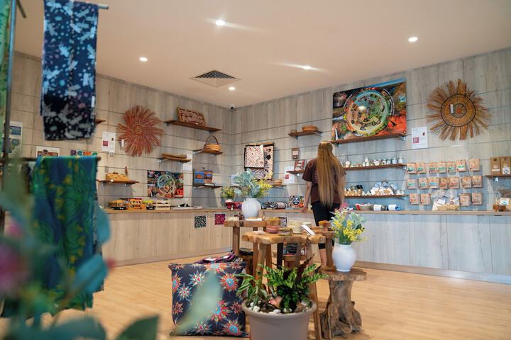 Gift Shop 20 of 25