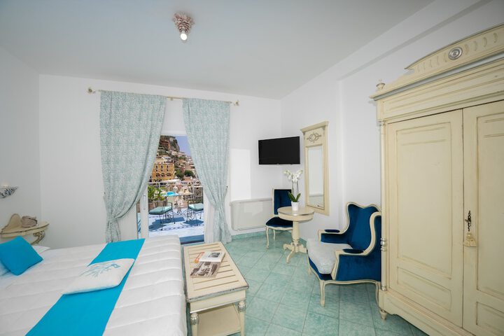 Room 42 of 116