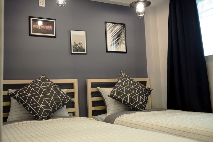 Room 7 of 52