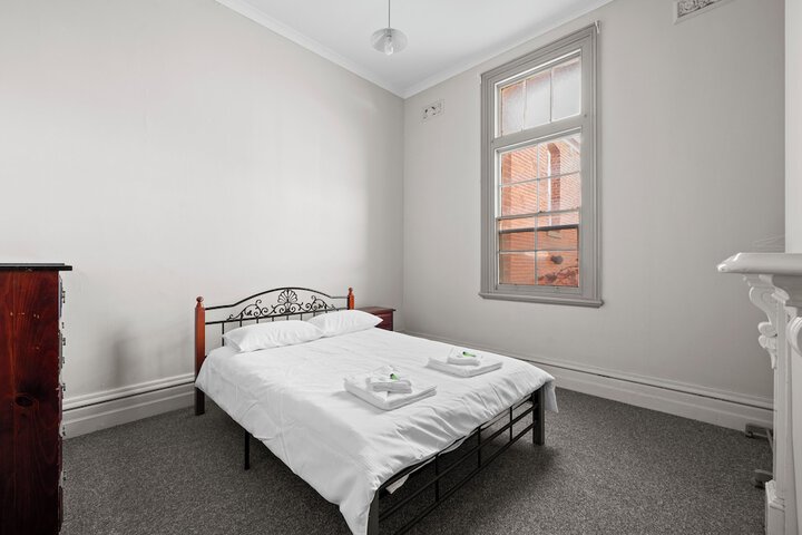 Room 7 of 17