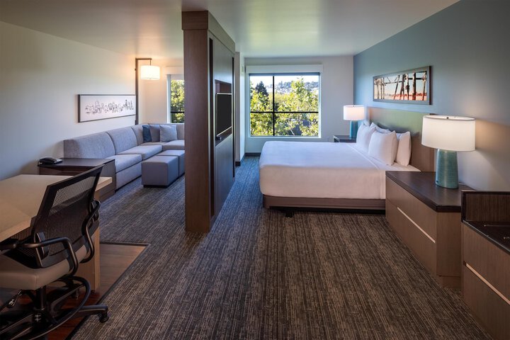 Room 20 of 68