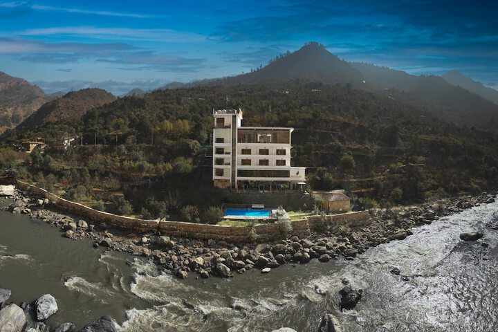 Hotel 95 of 99