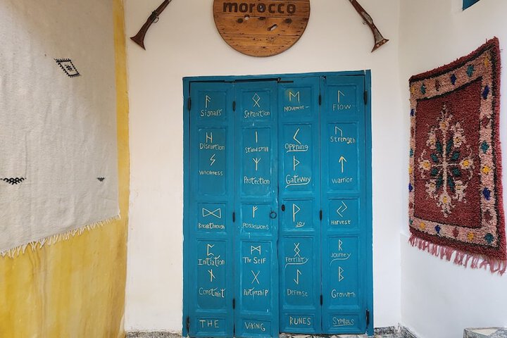 Room 5 of 106