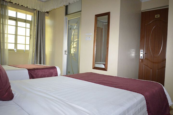 Room 15 of 44