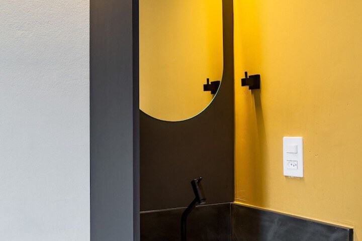 Room 42 of 64
