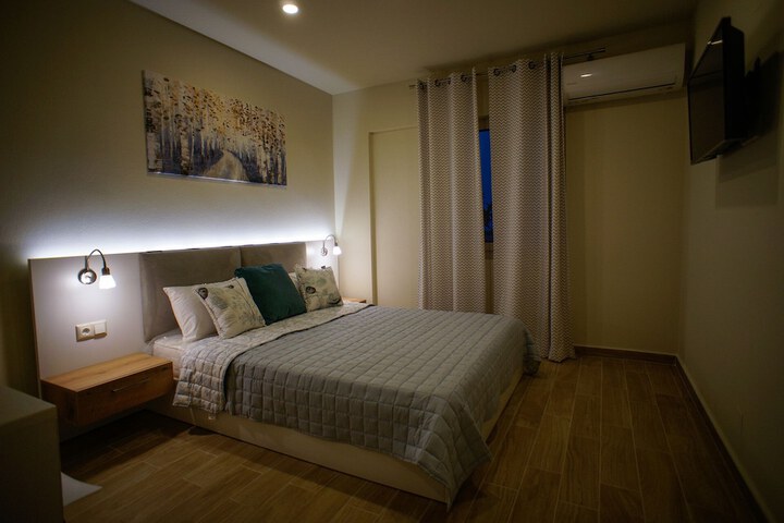 Room 12 of 50