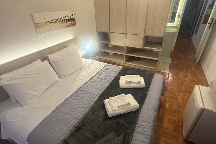 Room 14 of 27