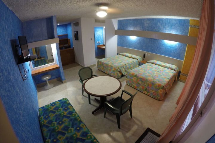 Room 18 of 49