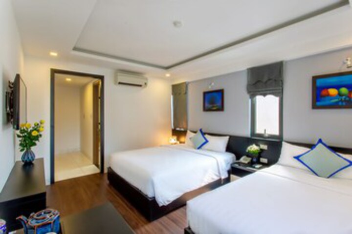 Room 77 of 94