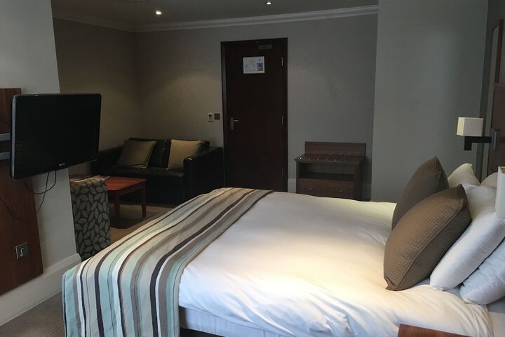 Room 10 of 58
