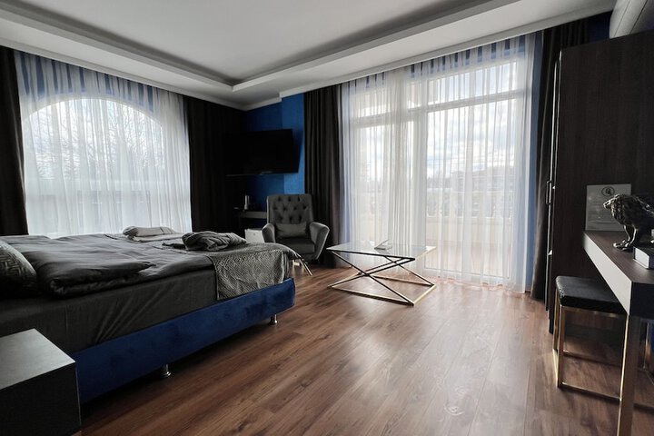 Room 26 of 71