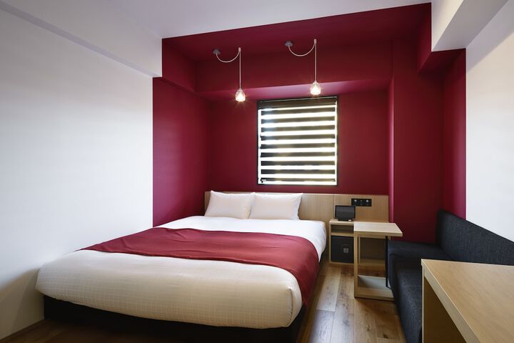 Room 10 of 121
