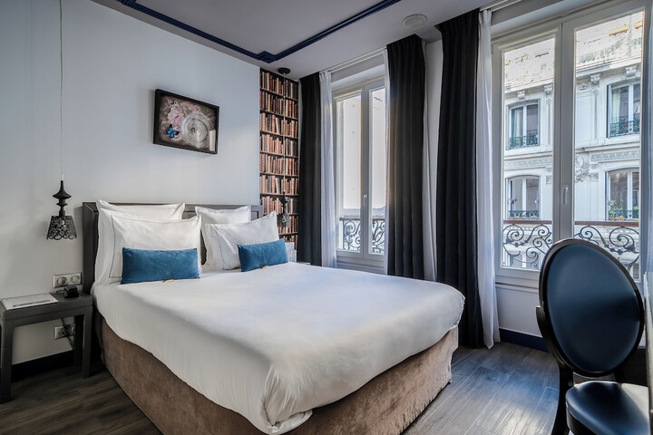 Room 21 of 90