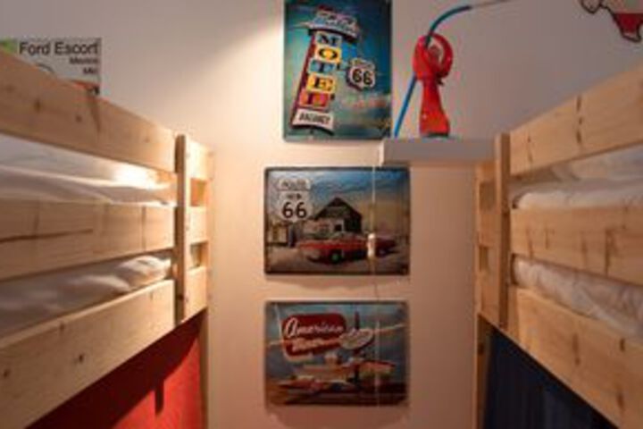 Room 14 of 34