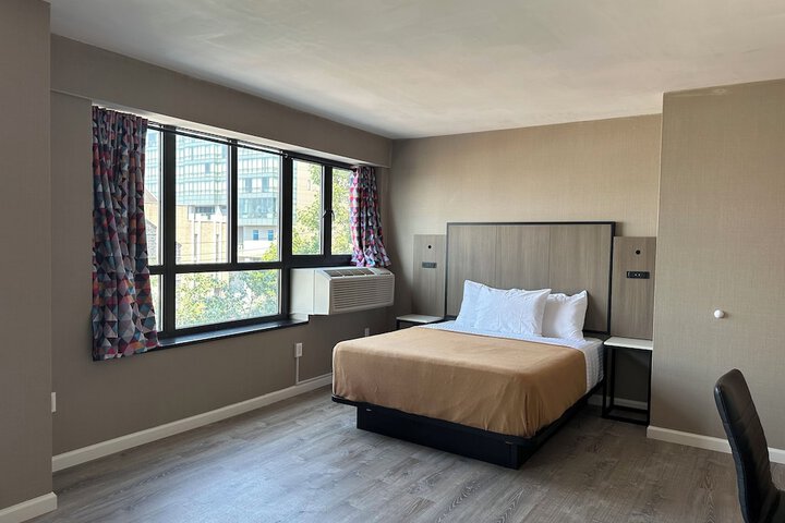 2 Double Beds (15 of 19)