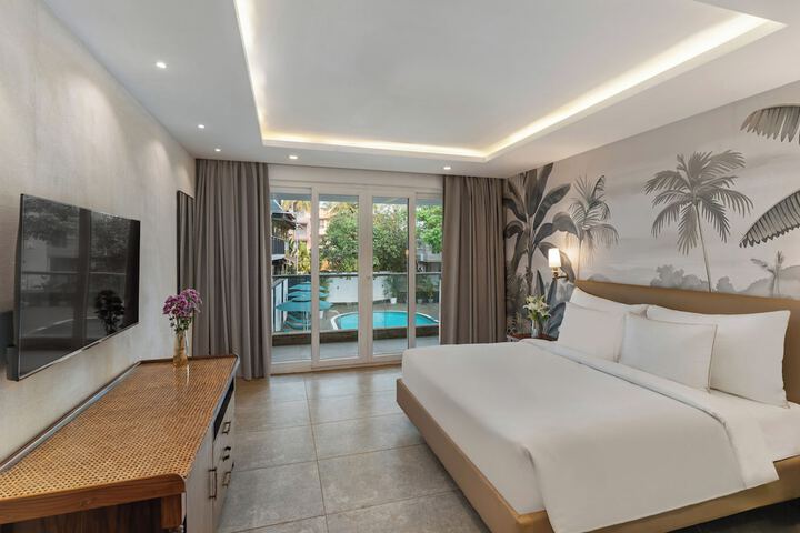Room 15 of 26