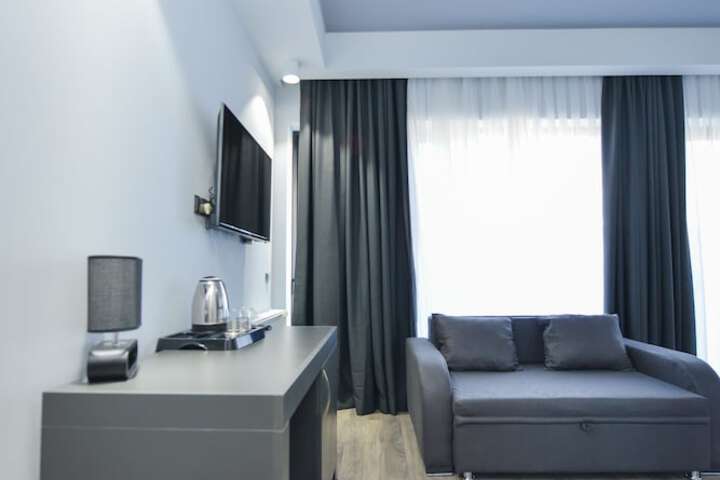 Room 16 of 67