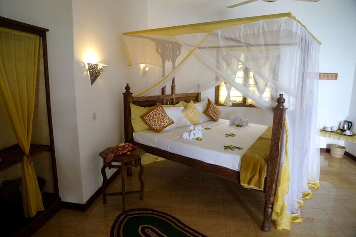 Room 15 of 92