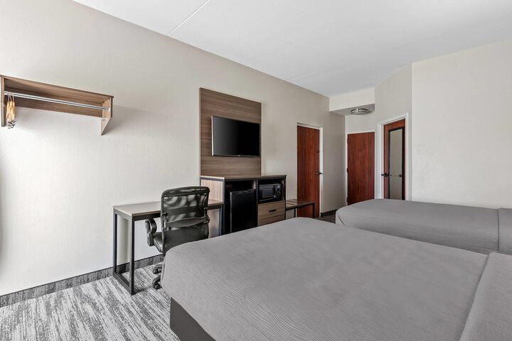 Room 21 of 43