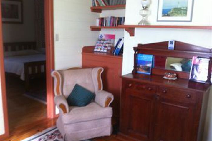 Room 10 of 17