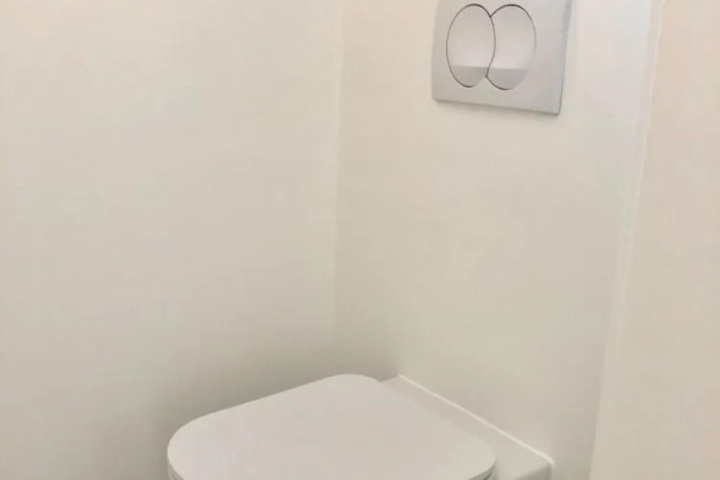 Room 7 of 14