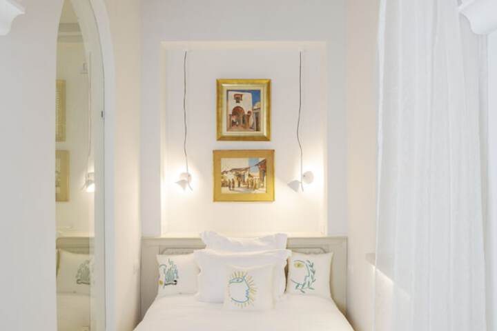 Room 7 of 22
