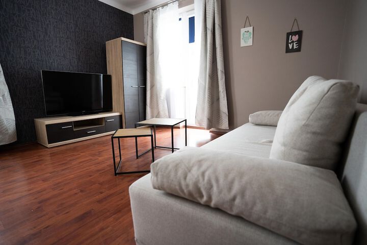 Room 9 of 31