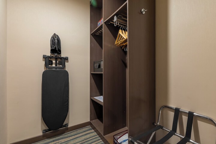 Room 29 of 67