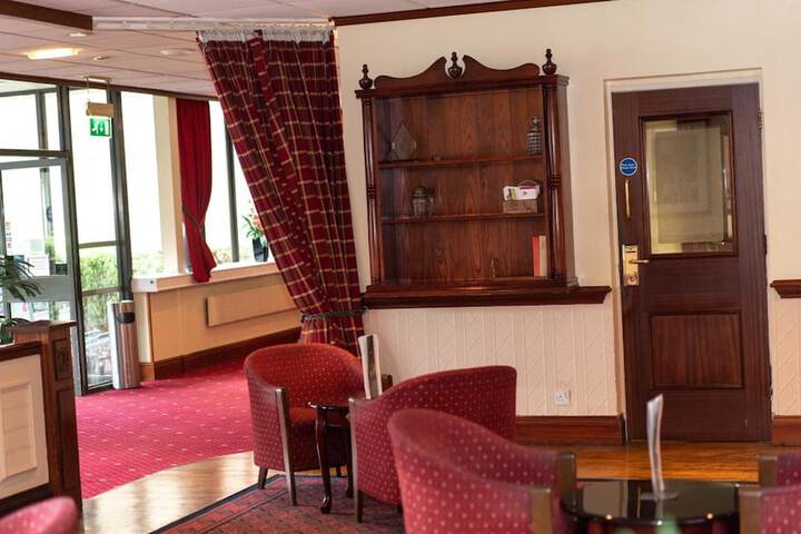 Hotel Lobby