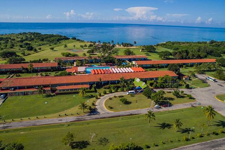HOTEL RANCHO LUNA