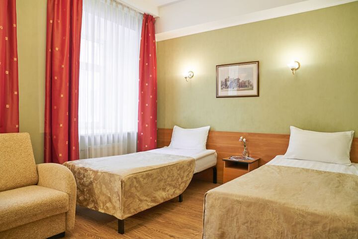 Room 6 of 38