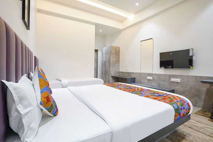Room 7 of 29