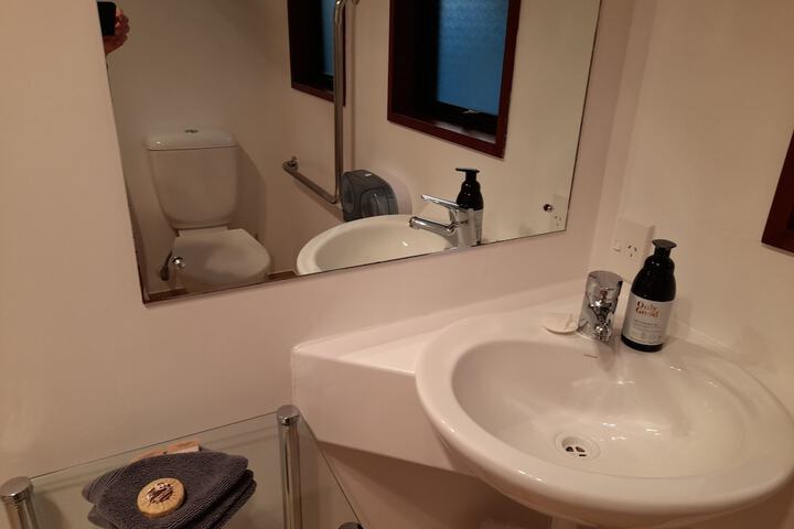 Room 26 of 42