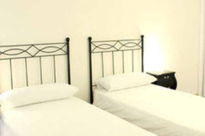 Room 15 of 36