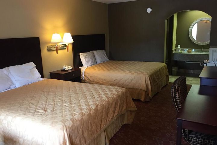 Room 3 of 11