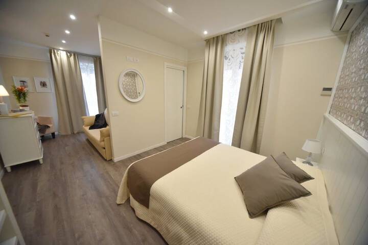 Room 4 of 21
