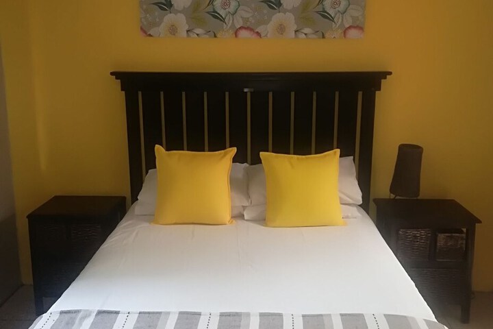 Room 27 of 71