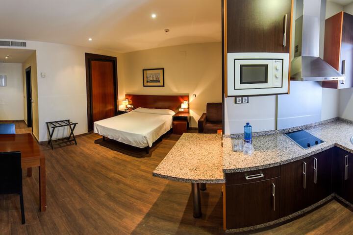 Private kitchenette
