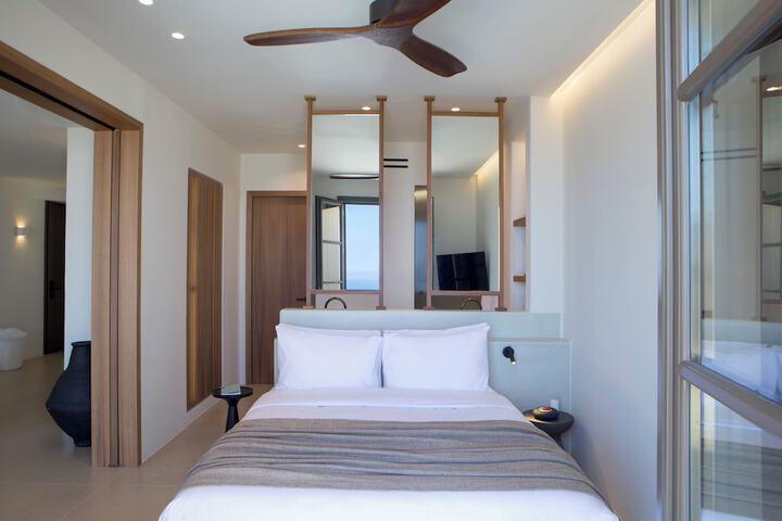 Room 15 of 189