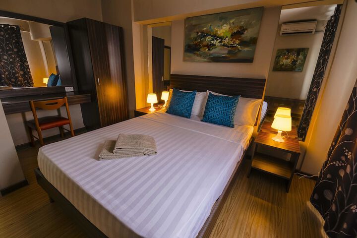 Room 7 of 70