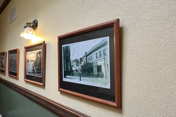 Ballroom/Hall 68 of 73