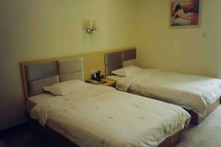 Room 7 of 26