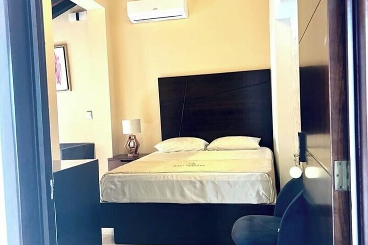 Room 3 of 13