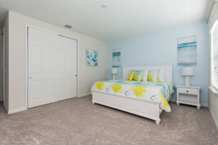 Room 52 of 64
