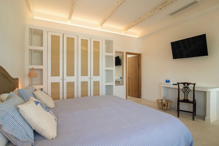 Room 7 of 157