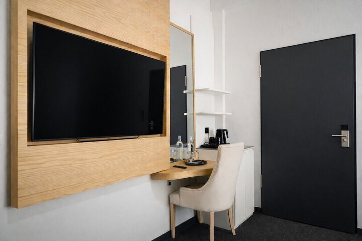 Room 9 of 59